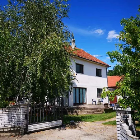 Kuca Na Selu Sa Bazenom Villa *