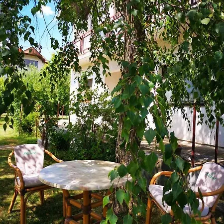 Villa Kuca Na Selu Sa Bazenom Stitar