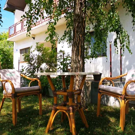 Villa Kuca Na Selu Sa Bazenom Stitar