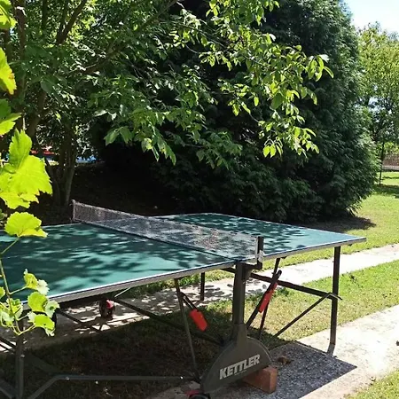 Kuca Na Selu Sa Bazenom Villa
